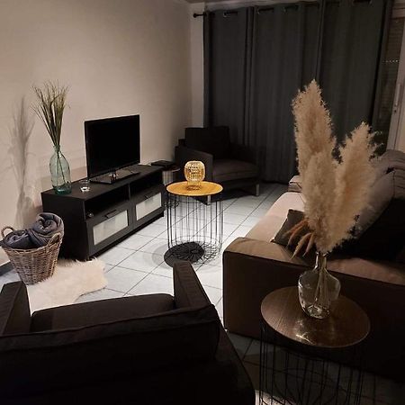 Appartement Rdc Plein Centre Avec Terrasse Визе Экстерьер фото