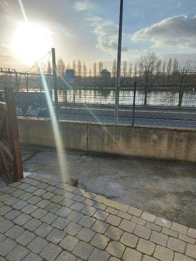 Appartement Rdc Plein Centre Avec Terrasse Визе Экстерьер фото